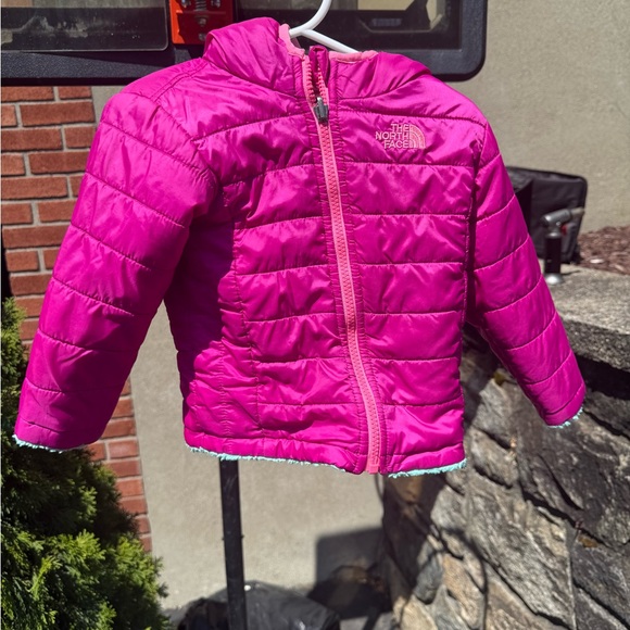 EUC The North Face Reversible Fuchsia Quilted Jacket - Picture 1 of 3